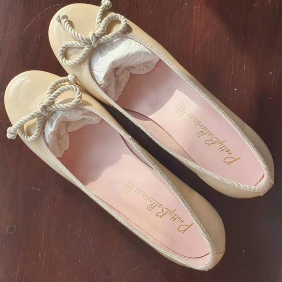 pretty ballerinas brand